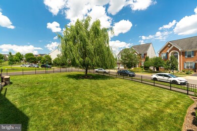 16584 Space More Cir, Woodbridge, VA 22191 - photo 5