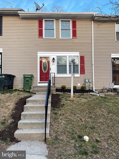 37 Cobber Ln, Baltimore, MD 21229 - photo 2