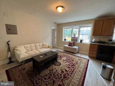 124 E 3rd Ave, Ranson, WV 25438 - photo 2