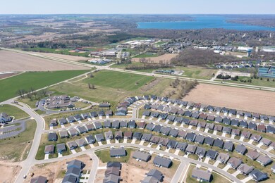 1101 Edwards Blvd, Lake Geneva, WI 53147 - photo 6