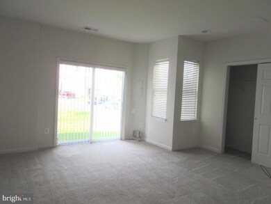 2857 Chinkapin Oak Ln unit 234, Woodbridge, VA 22191 - photo 2
