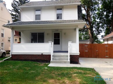 2556 Pershing Dr, Toledo, OH 43613 - photo 3