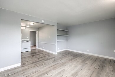 324 W Cleveland Ave unit 9, Las Vegas, NV 89102 - photo 6