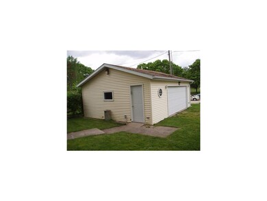 Garage.