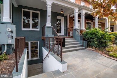 3519 New Hampshire Ave NW unit 2, Washington, DC 20010 - photo 4