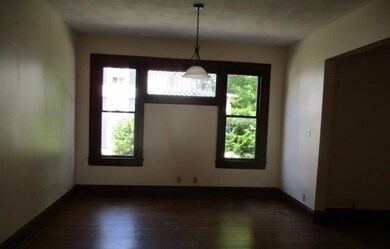 215 W 13th St, Anderson, IN 46016 - photo 2