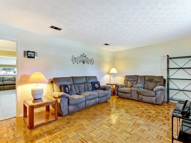 2716 Elisa Dr W, Jacksonville, FL 32216 - photo 5