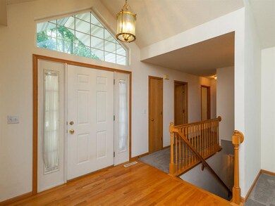 Fantastic entryway with wood work in excellent con