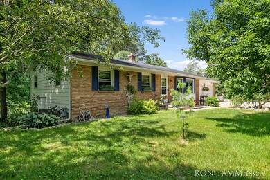 1050 Quincy St SW, Grandville, MI 49418 - photo 2