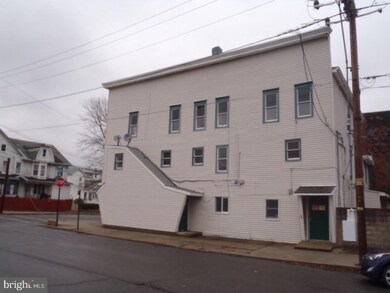 330 W Broad St, Tamaqua, PA 18252 - photo 2