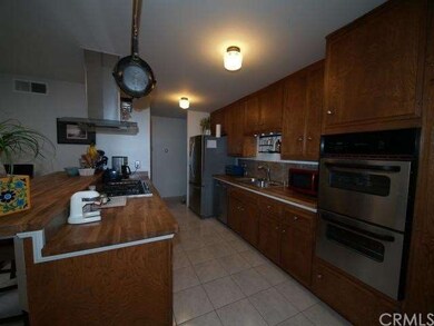 Newer stainless applicances; refrigerator included