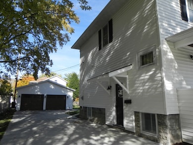 263 Gillett St, Fond Du Lac, WI 54935 - photo 3