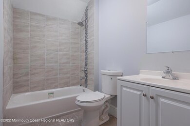 15 Memorial Pkwy unit Upper unit, Atlantic Highlands, NJ 07716 - photo 5