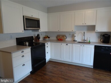 201 Berkshire Way unit 44, Marlton, NJ 08053 - photo 2