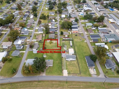 11 Clayton Dr, Norco, LA 70079 - photo 2