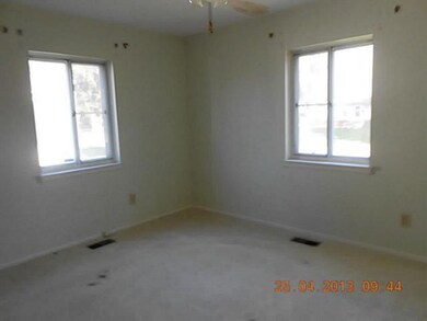 1169 Carbone Dr, Columbus, OH 43224 - photo 3