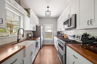 1203 N Adams St, Fredericksburg, TX 78624 - photo 2