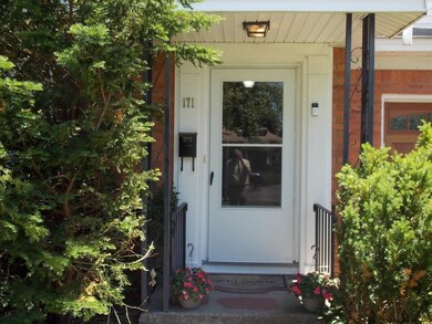 171 Brevator St, Albany, NY 12206 - photo 2