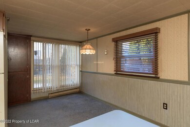 5 Bowman Ave, Kingston, PA 18704 - photo 4