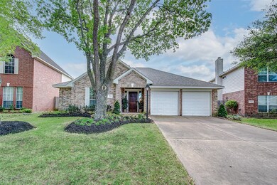 7711 Chateau Point Ln, Houston, TX 77041 - photo 3
