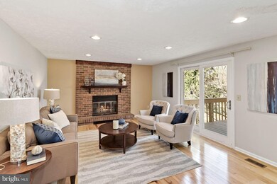 3602 Fishers Hill Ct, Fairfax, VA 22033 - photo 3