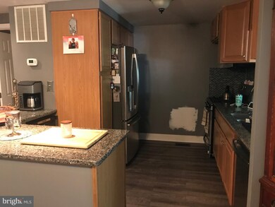 4334 Hallfield Manor Dr, Nottingham, MD 21236 - photo 3