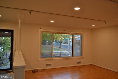 200 46th St NE, Washington, DC 20019 - photo 7