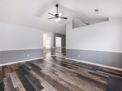 305 Crosswalk Dr, Auburn, GA 30011 - photo 6