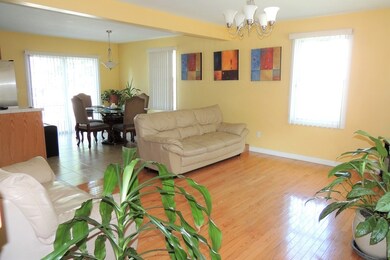 30 Benham St, Springfield, MA 01109 - photo 3