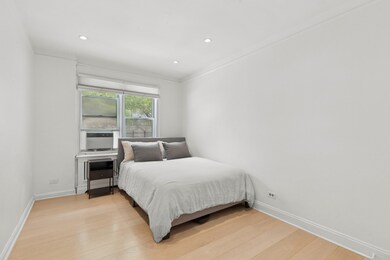 300 W 53rd St unit 2E, New York, NY 10019 - photo 7