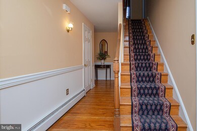 616 Creekside Rd, Wallingford, PA 19086 - photo 2