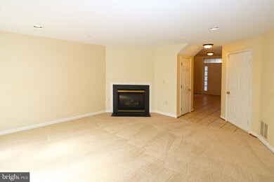 7314 Shady Glen Dr, Columbia, MD 21046 - photo 7