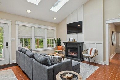 03_17612AveryRoad_165_LivingRoom_LowRes