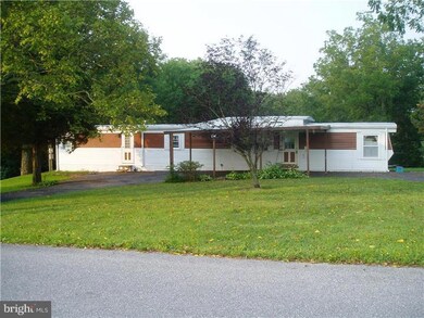 40 Worman Rd, Douglassville, PA 19518 - photo 2