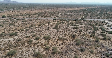 8600_E_Dynamite_Rd__19_mls