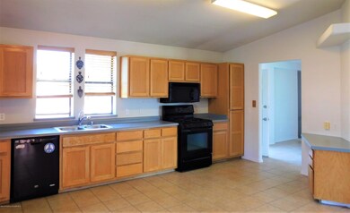 5810 Hogan Ave, Farmington, NM 87402 - photo 3