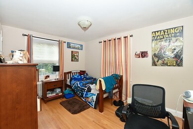 48 Calaman Rd, Cranston, RI 02910 - photo 7