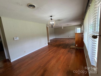 2534 Nix Creek Rd, Marion, NC 28752 - photo 5