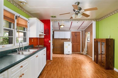 712 Cliffside Ave, High Point, NC 27260 - photo 5