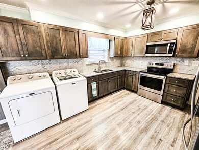 1313 Robinwood Dr, Shelbyville, TN 37160 - photo 4