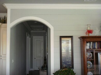 SHIPLAP WOOD IN LIVING ROOM
