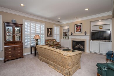 155PalmCoveWay05