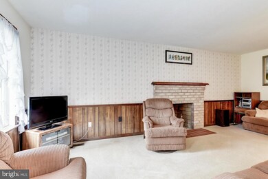 15209 Peachstone Dr, Silver Spring, MD 20905 - photo 5