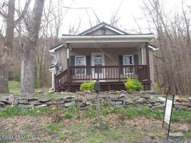 1909 W Independence St, Coal Township, PA 17866 - photo 2