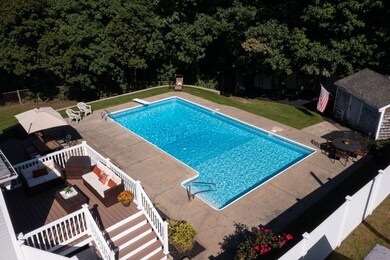 17 Nowell St, Saugus, MA 01906 - photo 6