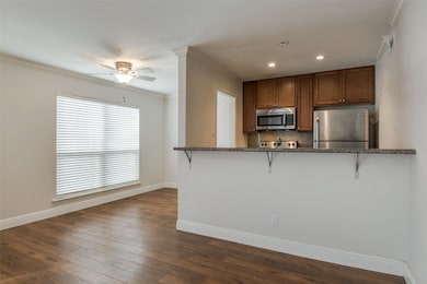 3907 Gilbert Ave unit 2, Dallas, TX 75219 - photo 2