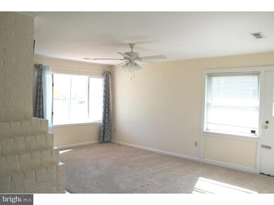 41 Young Birch Rd, Levittown, PA 19057 - photo 3