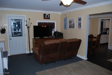 4567 Canterbury Rd, North Olmsted, OH 44070 - photo 3