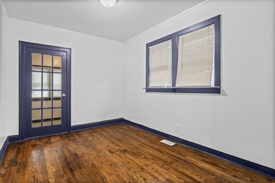 10018 S State St, Chicago, IL 60628 - photo 5