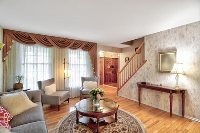 05-Living Room